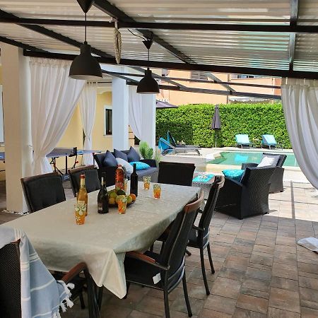 Apartmens Alenka Rovigno Esterno foto