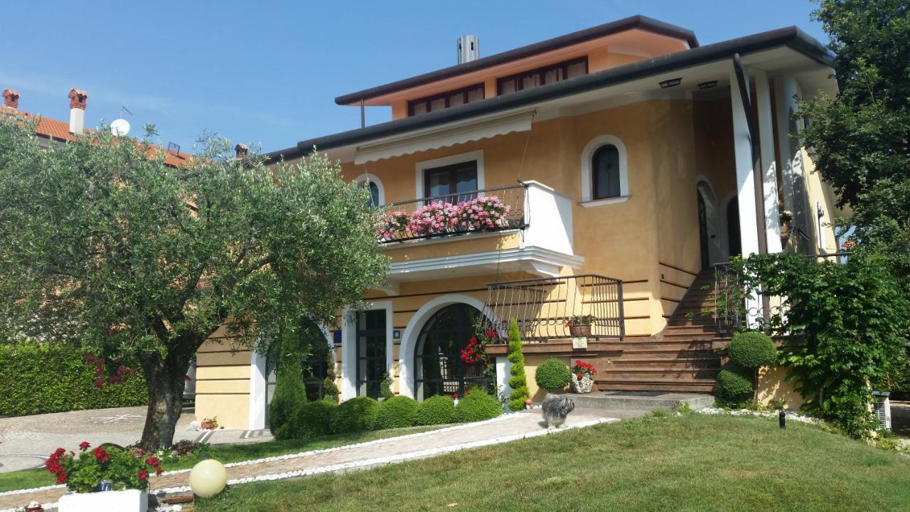 Apartmens Alenka Rovigno Esterno foto